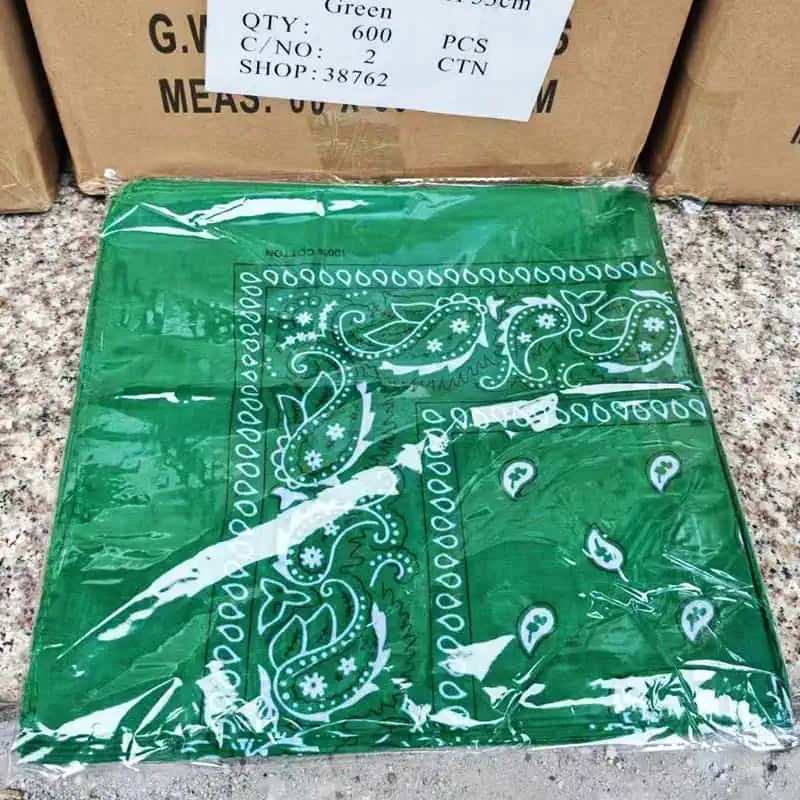 Yiwu-market-products-category-apparel-accessories-square-scaf-240520-3